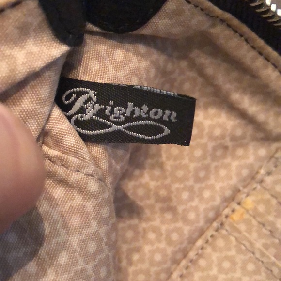 💝 Brighton Major Cities Enhanced with silver heart logo zippered wristlet - Picture 8 of 14